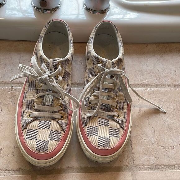 Louis Vuitton woman’s white and gray checkered tennis shoes - Picture 1 of 12